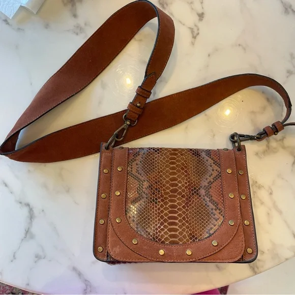 Snakeskin print western inspired crossbody bag - Picture 1 of 5